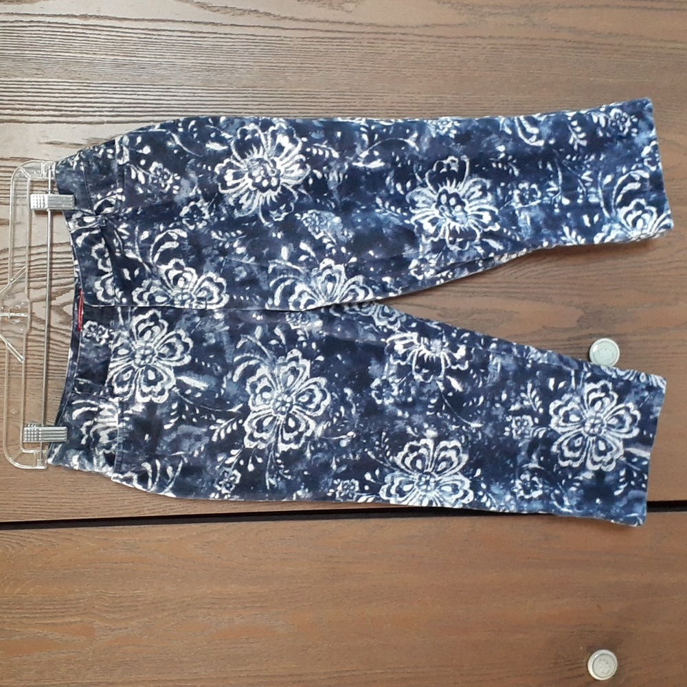 Chaps petite Capri 100% cotton gorgeous boho floral design 6P